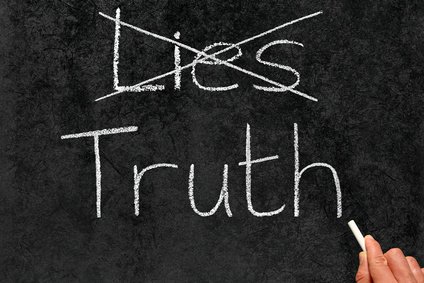 7 Huge Credit Card Lies We Tell Ourselves